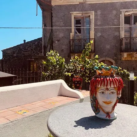 Le Gemelle Dell'alcantara Bed & Breakfast