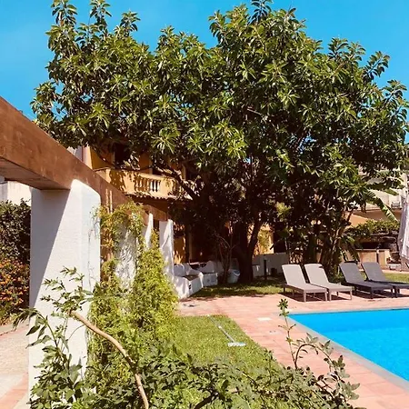 Alojamento de Acomodação e Pequeno-almoço Le Gemelle Dell'alcantara 4*